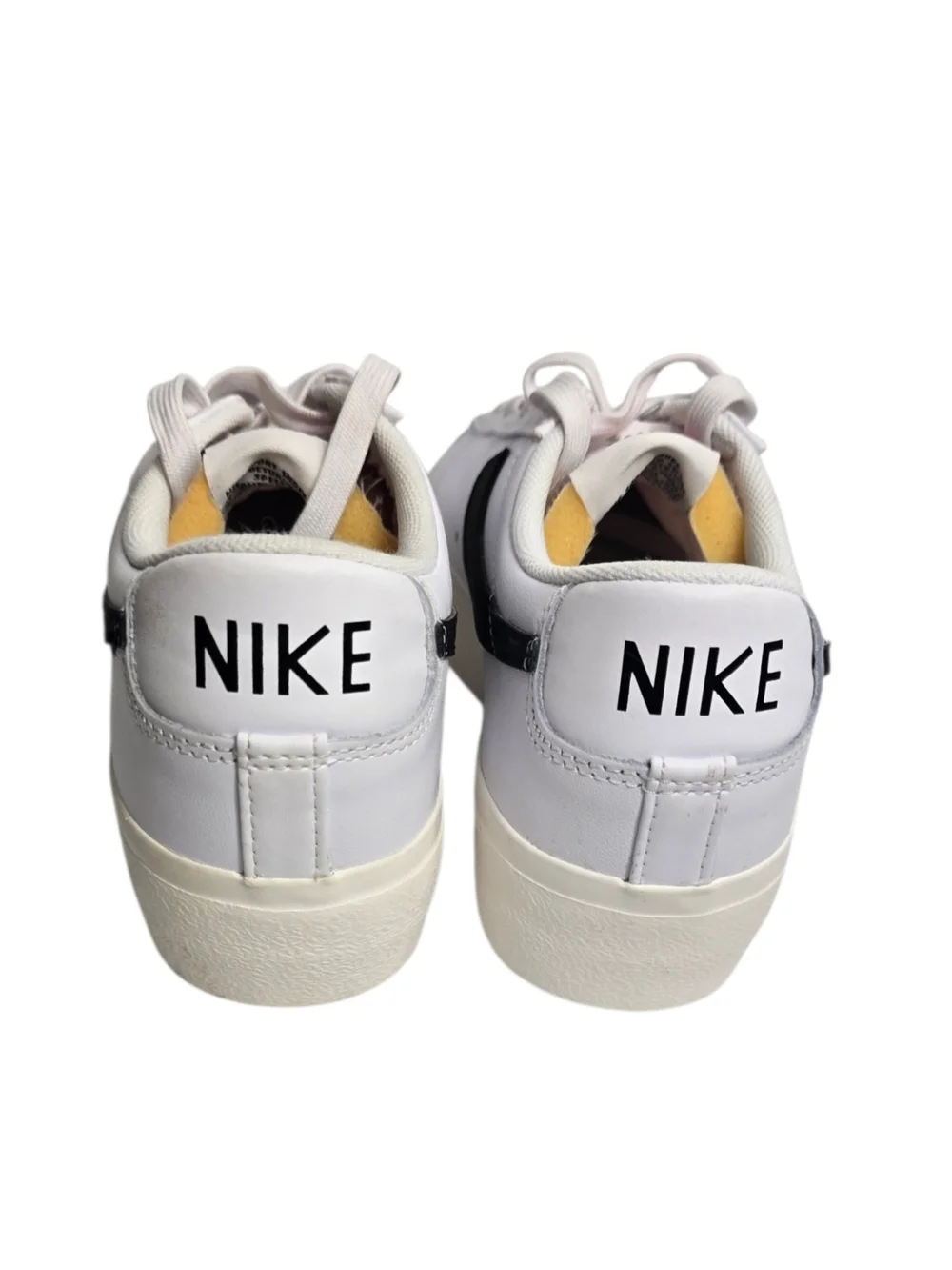 Nike Blazer Low Platform Women's 7 White Black Sail DJ0292-101 Sneakers USED
